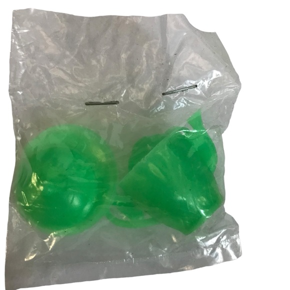 Vintage 60s Gumball Machine Prizes Tea Pot Cups Spoon, four sets - Picture 4 of 7